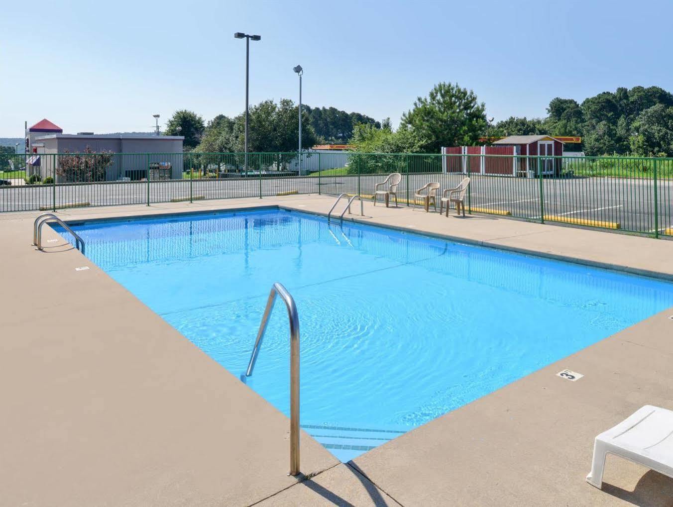 Americas Best Value Inn Ozark Exterior photo